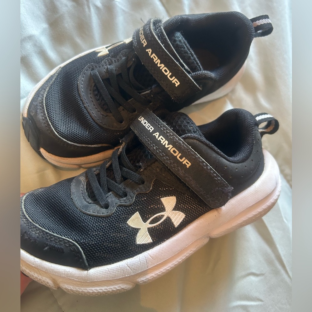 Under Armour Kids Black Sneakers